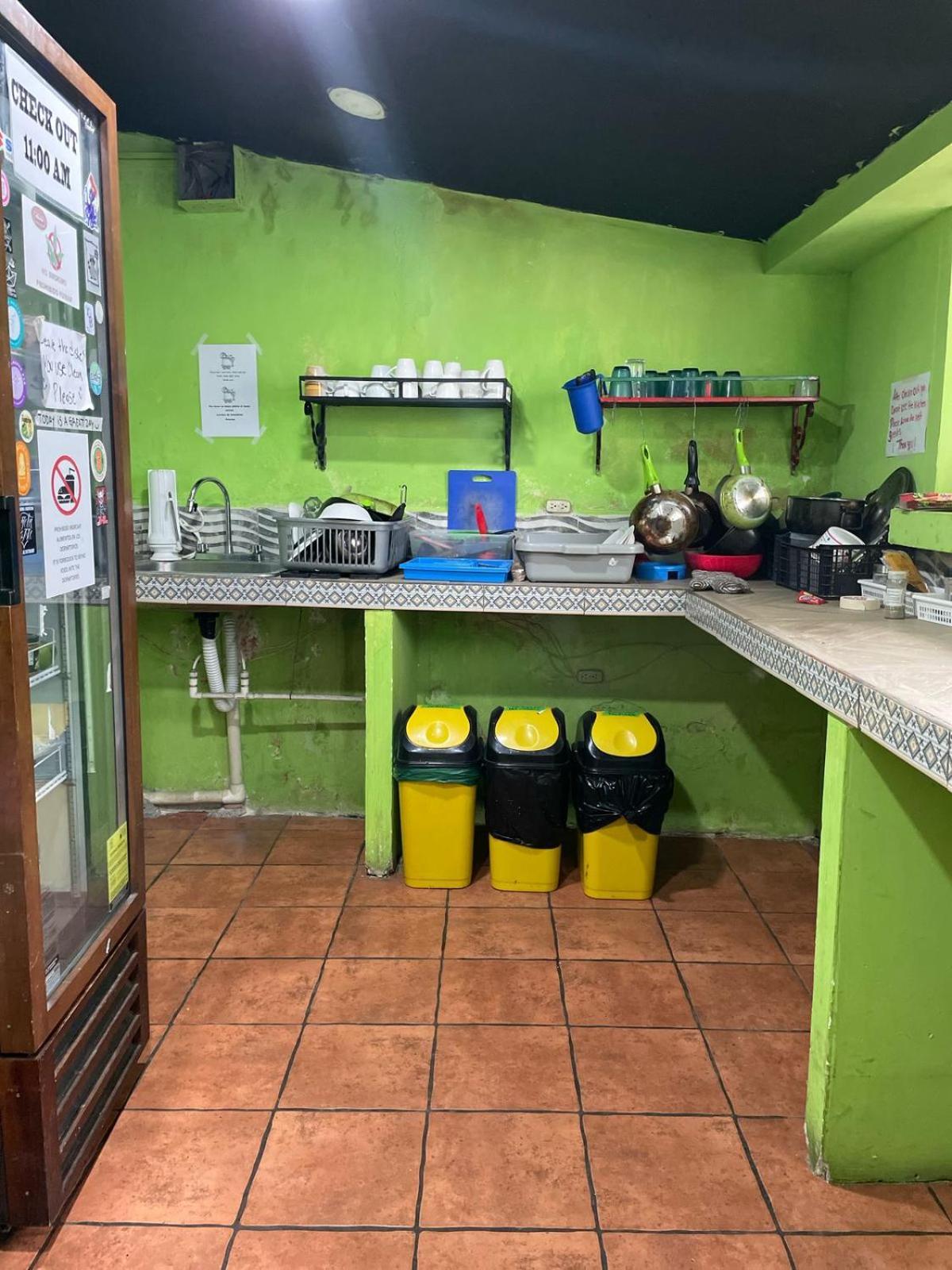 Volko Party Hostel アンティグア・グアテマラ エクステリア 写真
